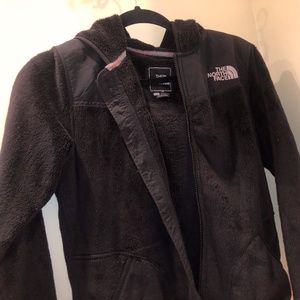 Fuzzy Black North Face winter jacket size girls L